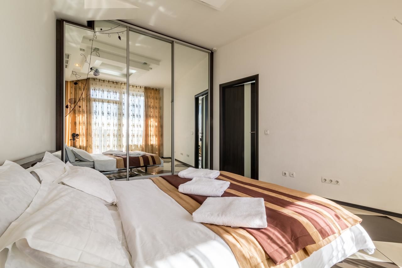 Апартаменты Cozy Apartment in Most City Center Днепр-23